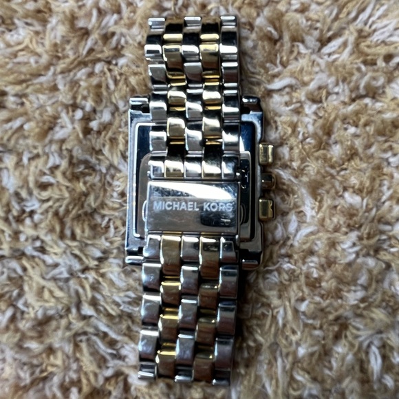 Michael Kors watch - Picture 3 of 4